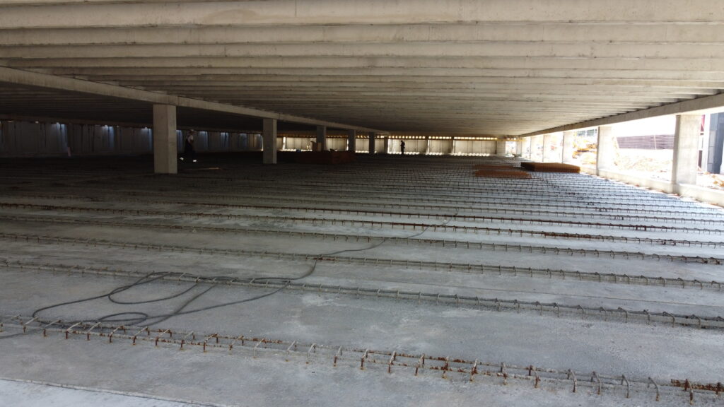 PARKING thumbnail 14